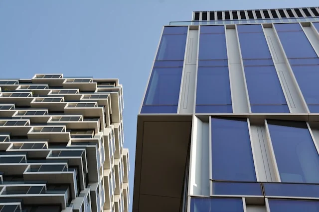 €100,000 Asset-Backed Investment